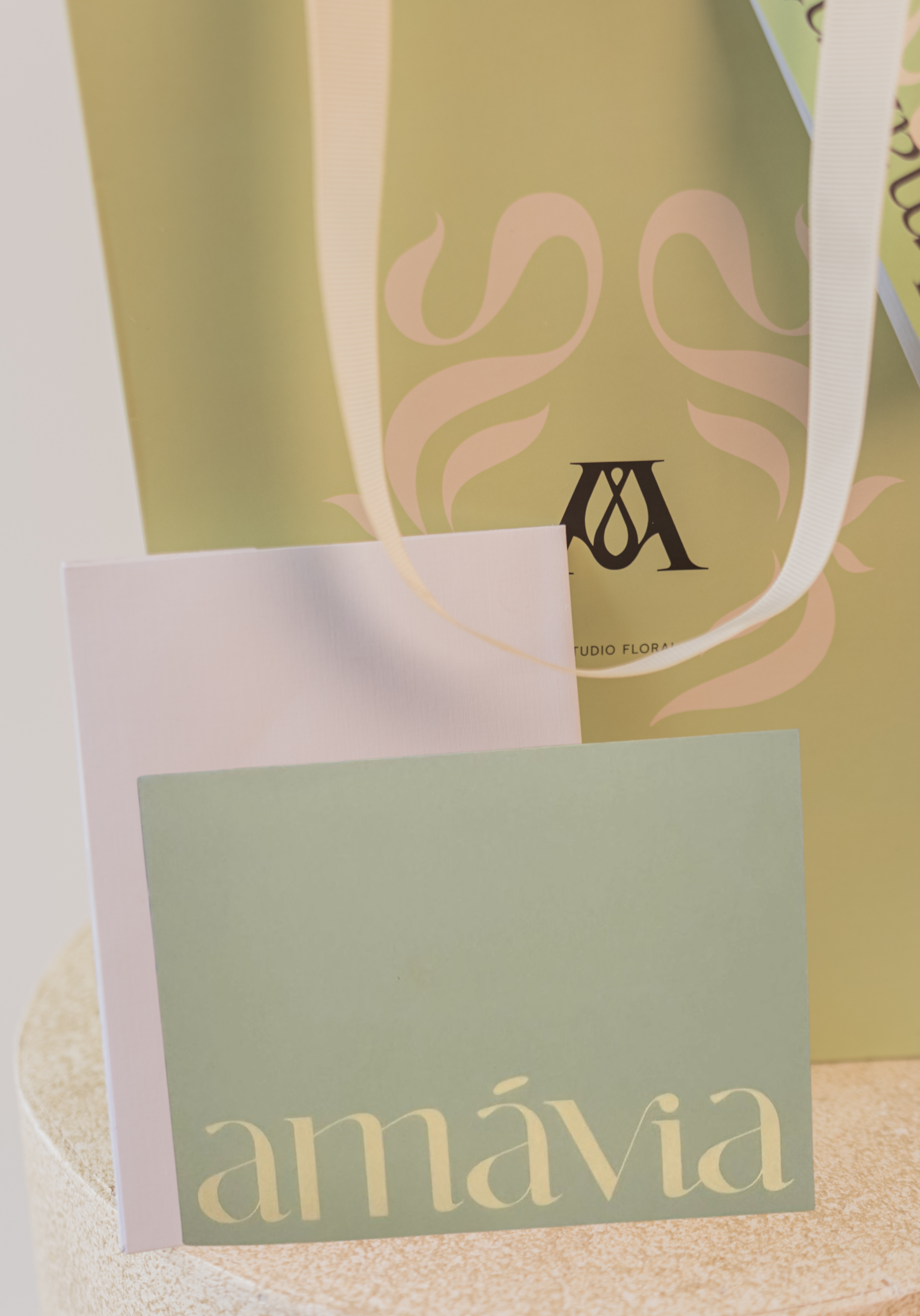 Set: Giftcard Beauty x Amavia - Beauty Studio