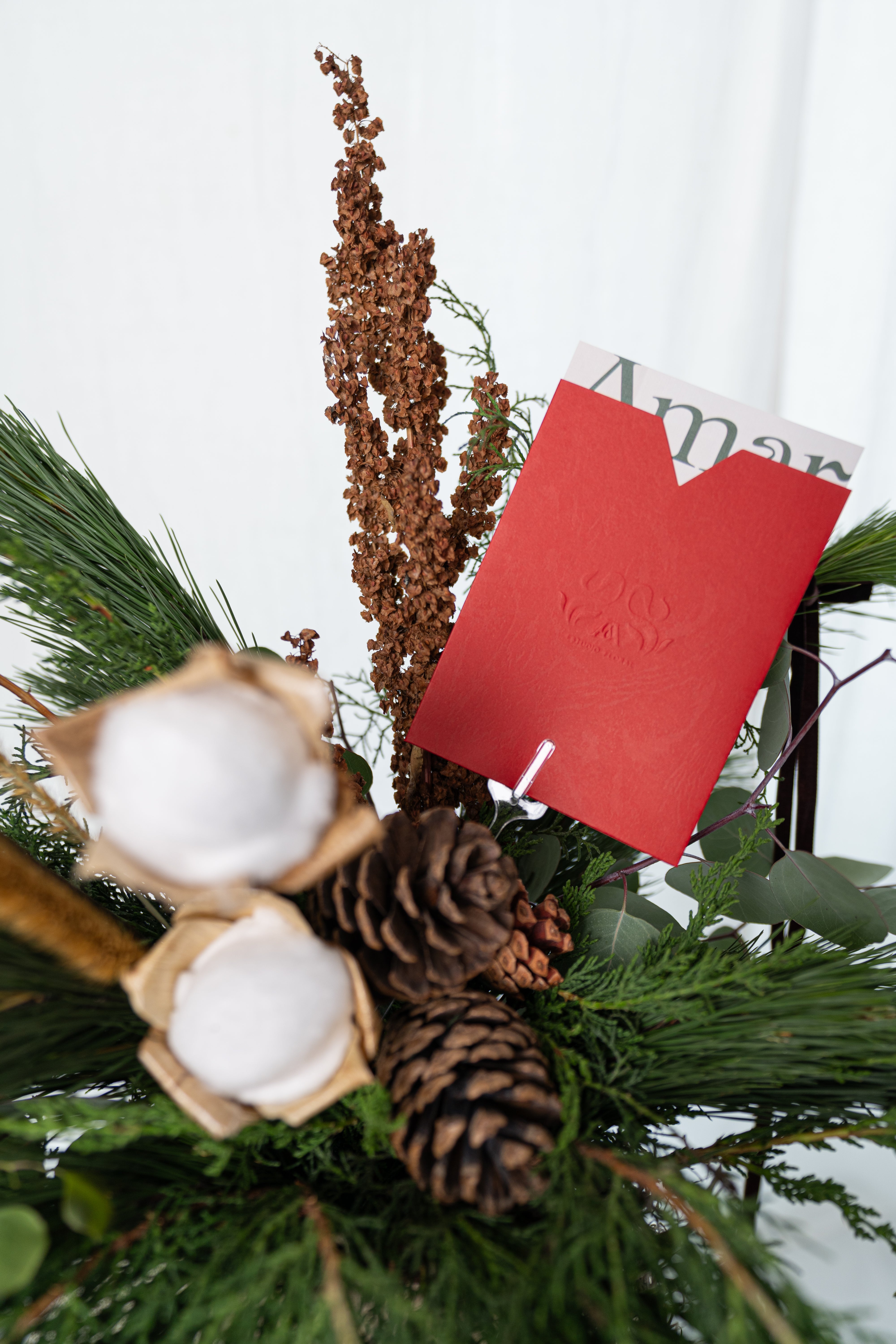 Arreglo abrazos de pino